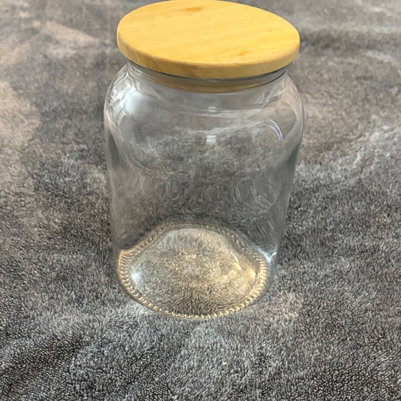 Clear Glass Jar with Bamboo Lid - Picture 1 of 4